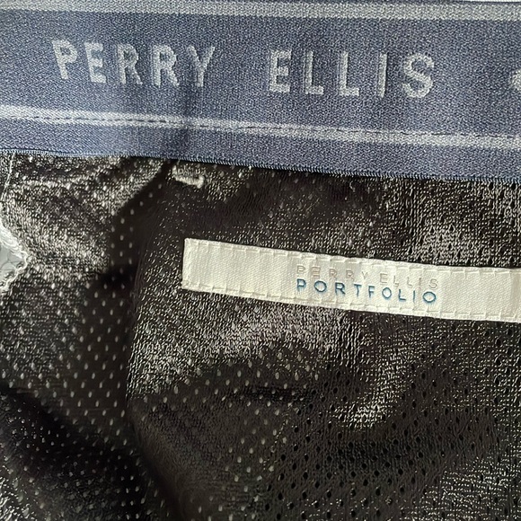 Perry Ellis Flat Front Performance Stretch Men’s Golf Shorts - Picture 7 of 8